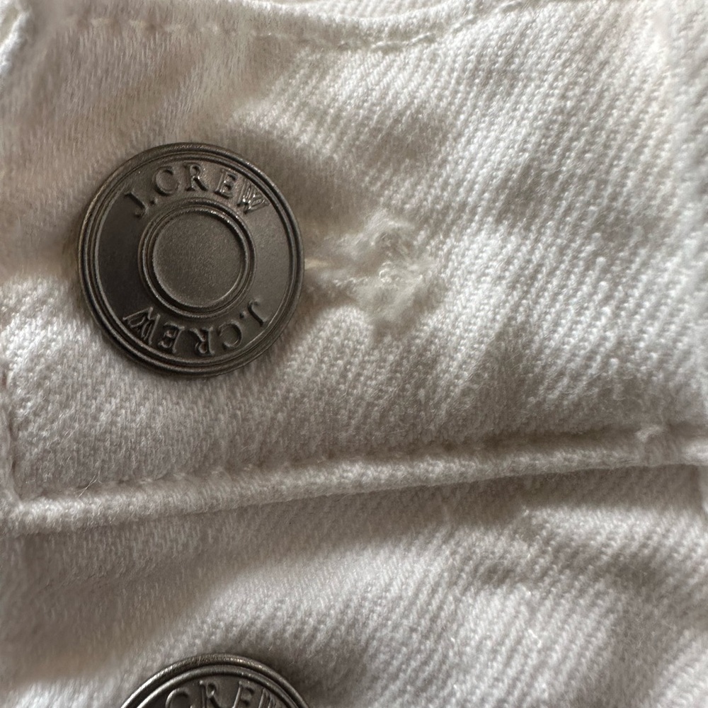 J. Crew Button-front denim skirt in crisp white. Size: 24 - Picture 14 of 16
